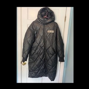 😎DKNY PUFFER COAT😎